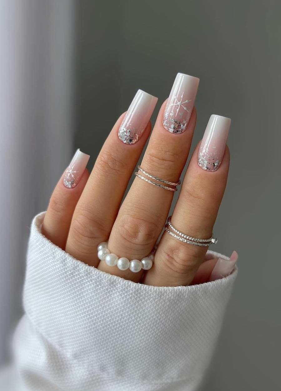 Elegant nails with sparkling accents
